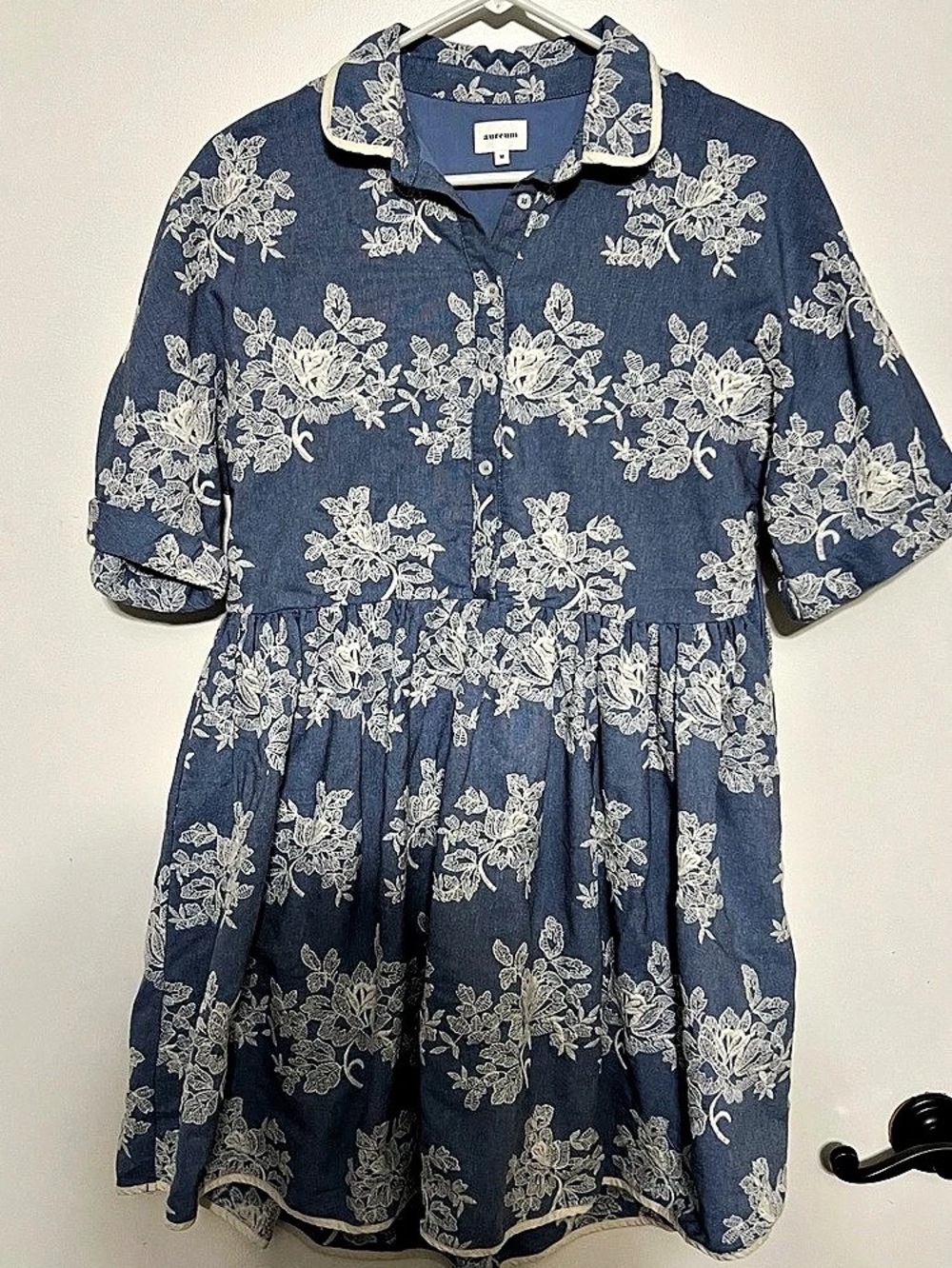 Aureum Floral Mini Dress in Blue & White Size Medium
